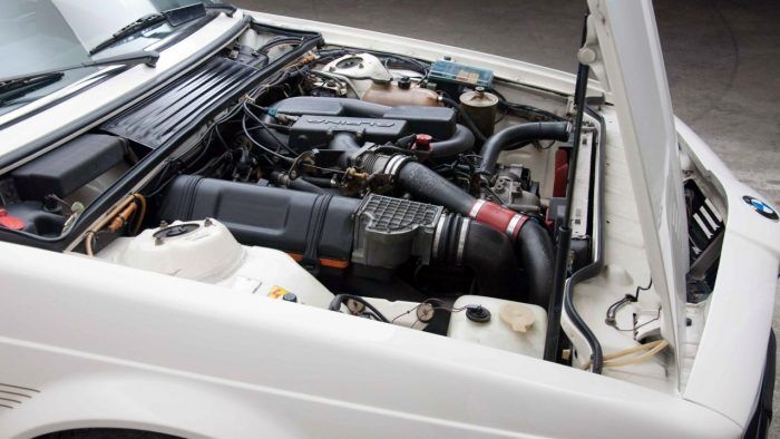 Alpina B7 Turbo Coupe E24 1984 700x394