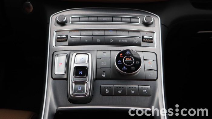 Hyundai Santa Fe Prueba Interior 9 700x393