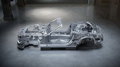 Echemos un vistazo a las entrañas del nuevo Mercedes-Benz SL