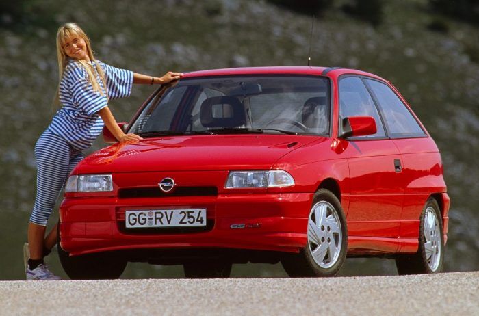 Opel Astra F GSI 5 700x462