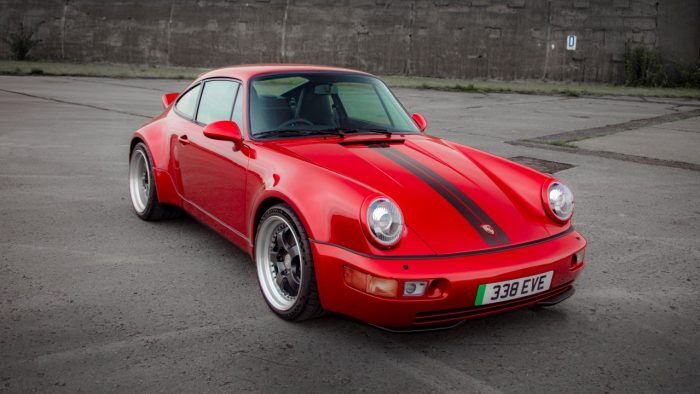 Porsche 911 965 Everrati Restomod Electrico 700x394