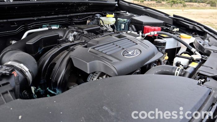 Subaru Outback Trek Prueba Motor 2 700x393