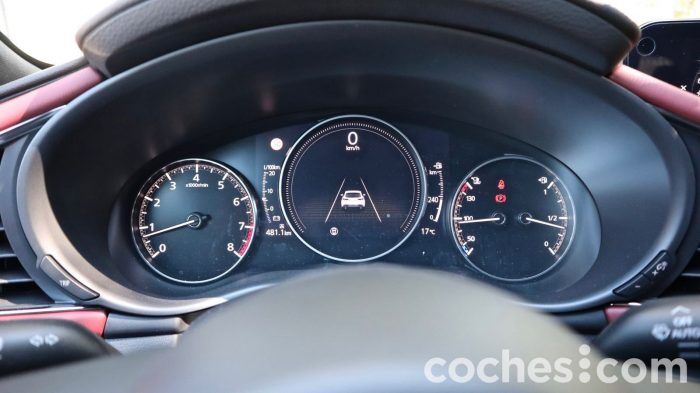 Mazda 3 E SkyActiv X Prueba Interior 16 700x393