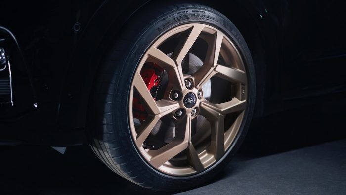 Puma ST Gold Edition 4 700x394