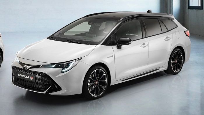Toyota Corolla Touring Sports GR SPORT 2021 2 700x394