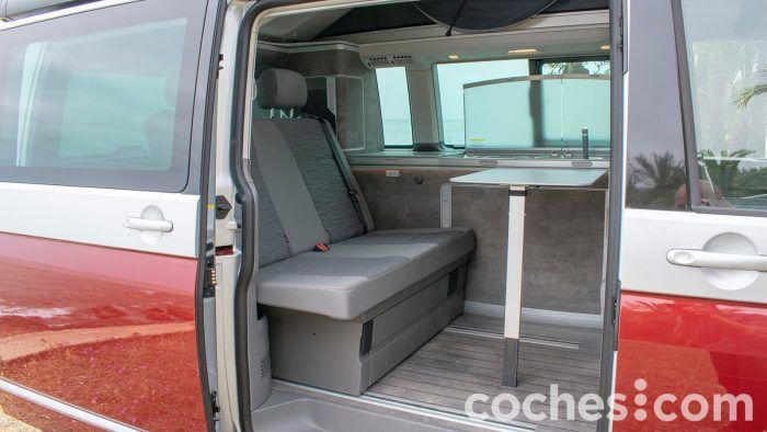 Volkswagen California Prueba Interior 13 700x394