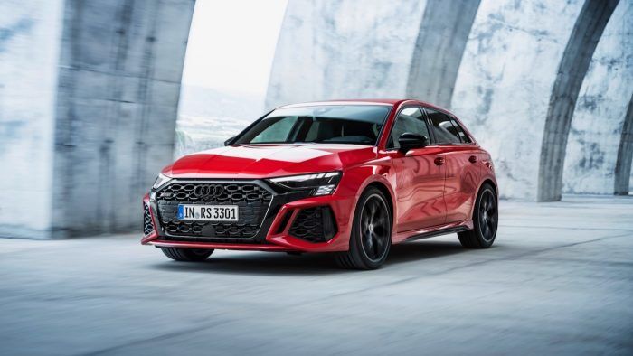Audi RS 3 Sportback 13 700x394