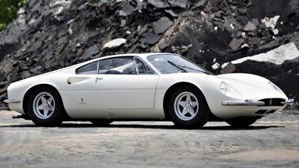 Recordando a un bello veterano olvidado, el Ferrari 365 P Berlinetta Speciale