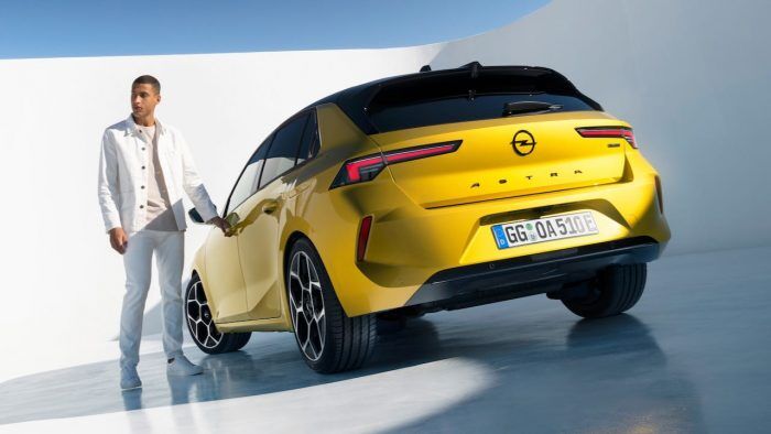 Opel Astra 2022 4 700x394