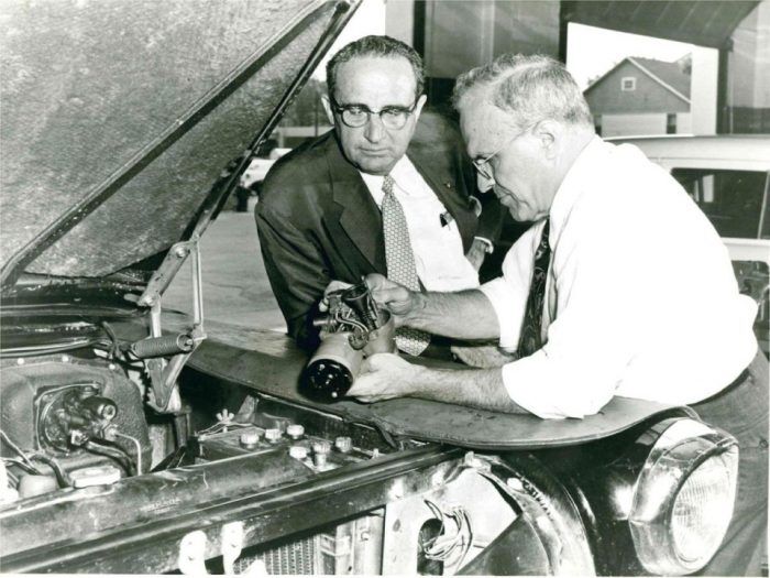 Ralph Teetor Control De Crucero 700x525