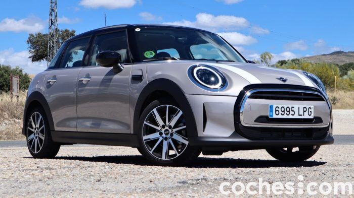 MINI Cooper 5 Puertas Prueba 9 700x393