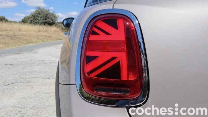MINI Cooper 5 Puertas Prueba Detalle 4 700x393