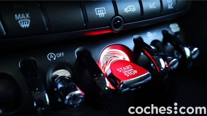 MINI Cooper 5 Puertas Prueba Interior 17 700x393