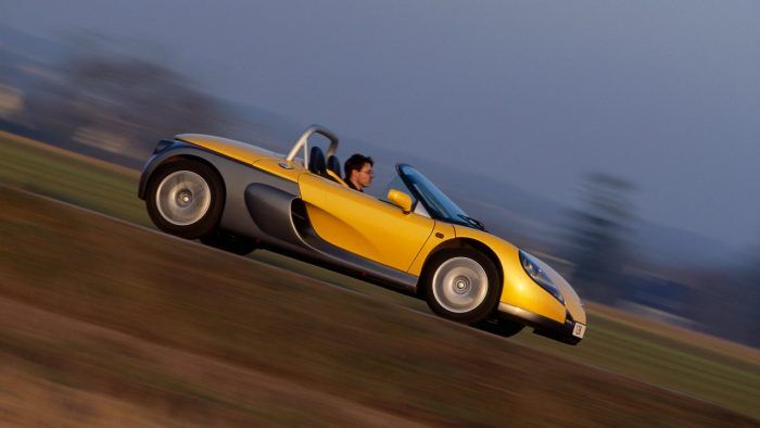 Renault Sport Spider 1997 12 700x394