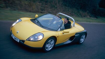 Renault Sport Spider, la historia de la maravillosa y eclipsada barchetta francesa