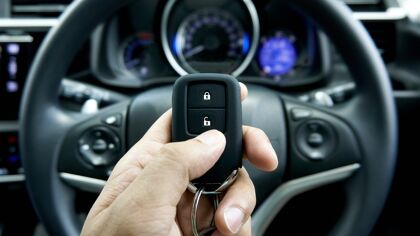 ¿Por qué tu cabeza sirve como antena para la llave del coche?