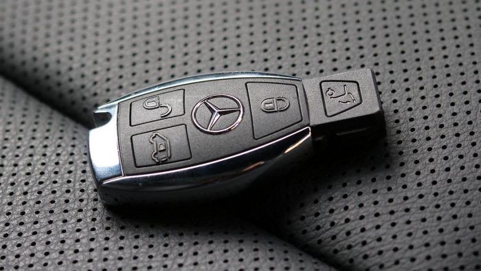 Llave Con Transpondedor Mercedes Benz 700x394