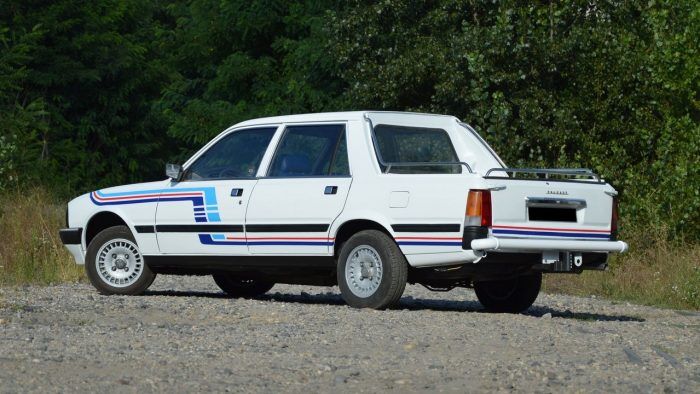 Peugeot 505 Pick Up Double Cabine Gruau 1985 2 700x394