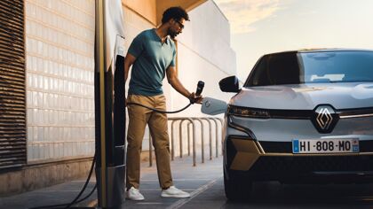 Si compro un coche eléctrico, ¿cuántos kilómetros de autonomía puedo perder al año?