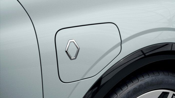 Renault Megane E Tech Electric 2022 90 700x394