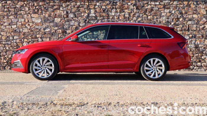 Skoda Octavia Combi IV Prueba 1 700x393