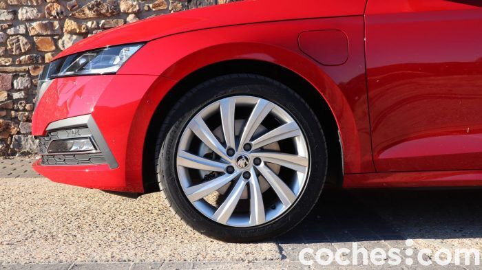 Skoda Octavia Combi IV Prueba Detalle 5 700x393