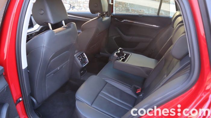 Skoda Octavia Combi IV Prueba Interior 21 700x393