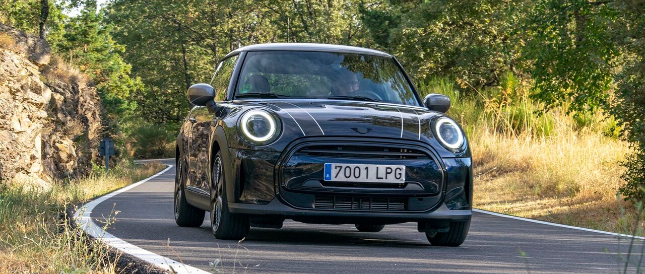 Todas las noticias de coches en un solo portal: Pruebas, fotos, vídeos, informes...