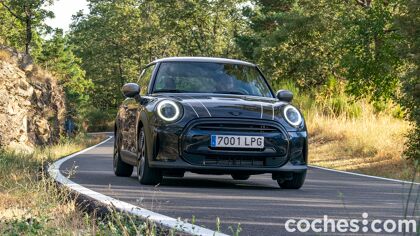 MINI 3 puertas Cooper 136 CV Steptronic, prueba con el señorito británico