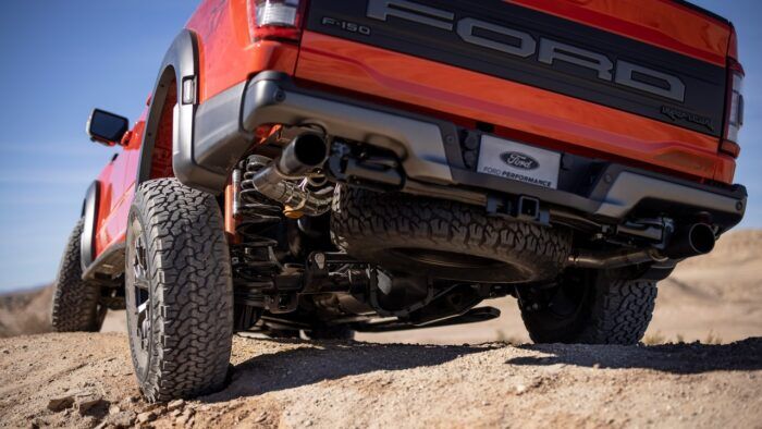 Ford F 150 Raptor 2021 Escape 1 700x394