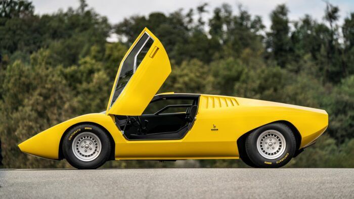Lamborghini Countach LP 500 1971 Restauracion 5 700x394