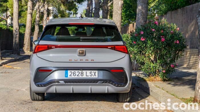 Cupra Born Prueba Contacto 04 700x394