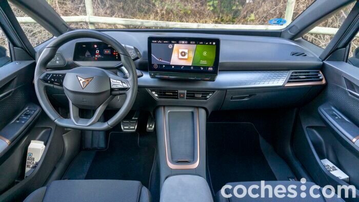 Cupra Born Prueba Contacto 18 700x394