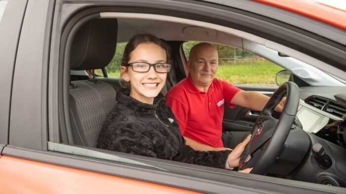 Conductores Jovenes Malos Habitos 1 700x394