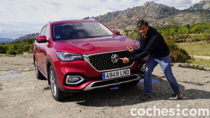 ¿Darías el paso a comprar un SUV chino? Analizamos los argumentos del MG EHS