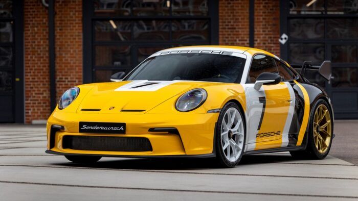 Porsche 911 GT3 Sonderwunsch 956 Le Mans 1985 Inspired 2 700x394