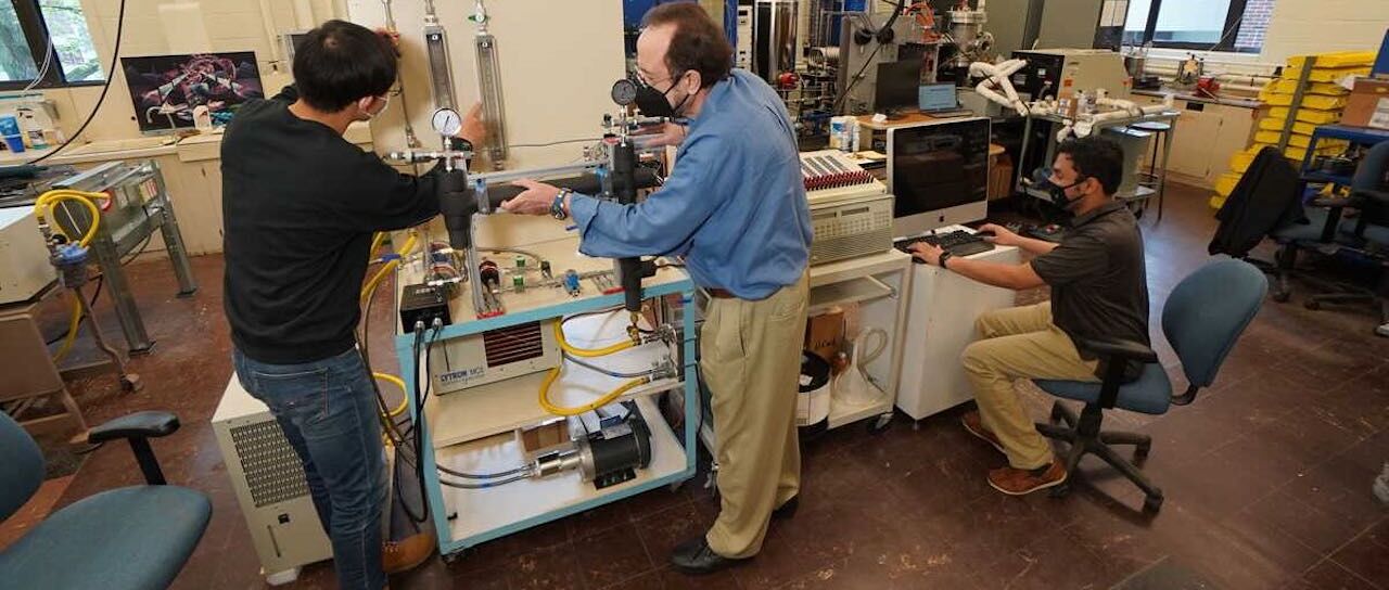 Todas las noticias de coches en un solo portal: Pruebas, fotos, vídeos, informes...