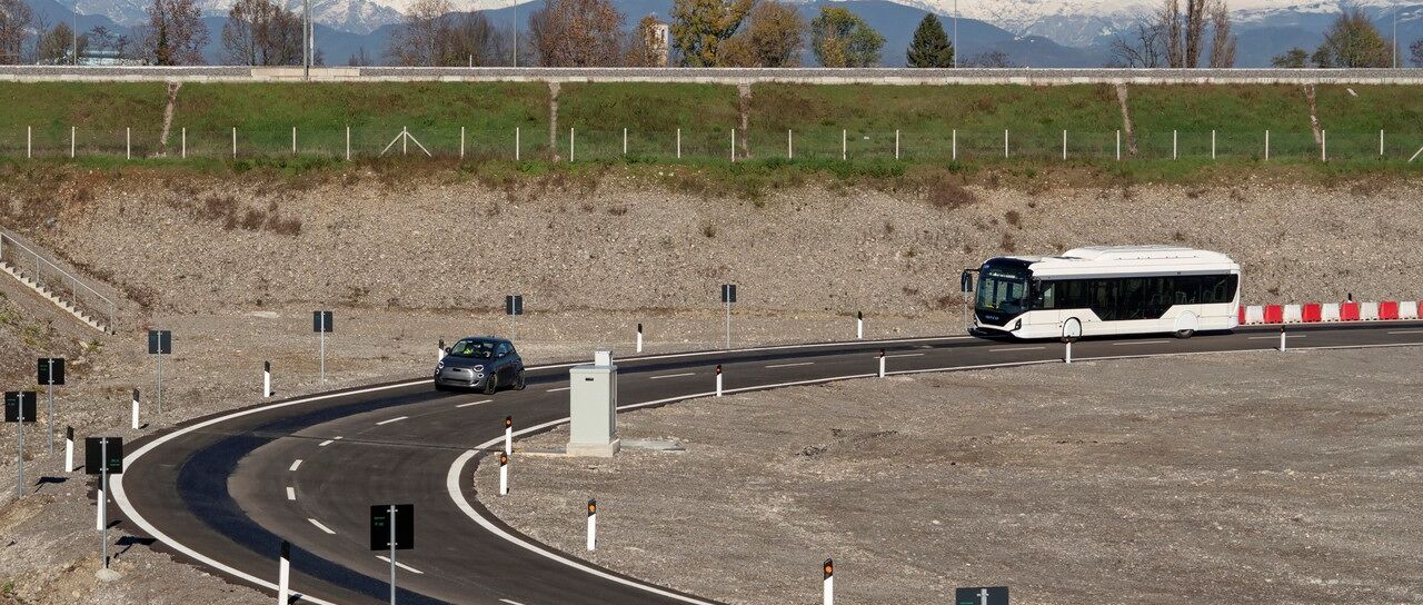 Todas las noticias de coches en un solo portal: Pruebas, fotos, vídeos, informes...