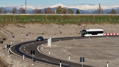 Stellantis crea una pista para que sus coches eléctricos hagan kilómetros y kilómetros