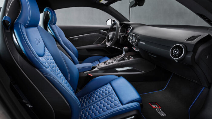 Audi TT RS Heritage Edition 19 700x394