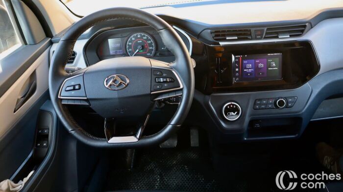 Maxus EDeliver3 Prueba Interior 7 700x393