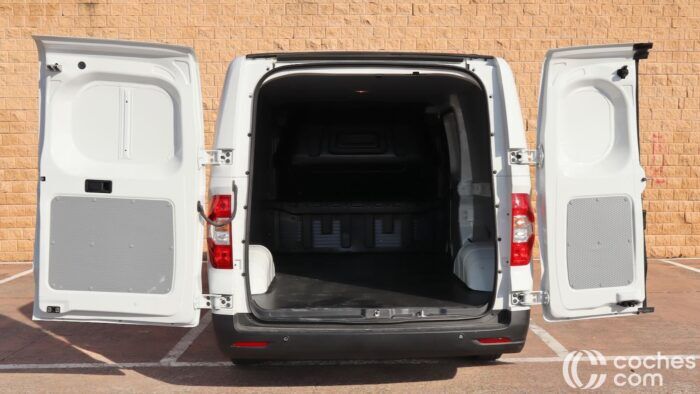 Maxus EDeliver3 Prueba Maletero 6 700x394