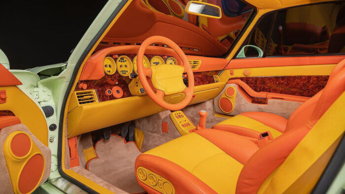 Porsche 911 Turbo 993 3 700x394