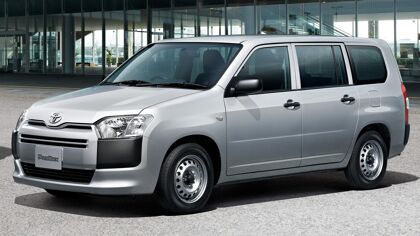 El Toyota Probox será un modelo 2022, pero parece sacado de principios de los 90