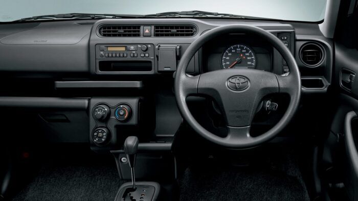 Toyota Probox Van 8 700x394