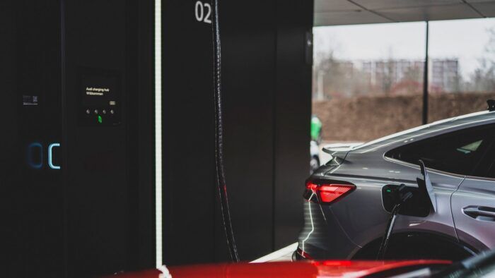 Centro De Carga Audi Charging Hub Nuremberg Alemania 9 700x394