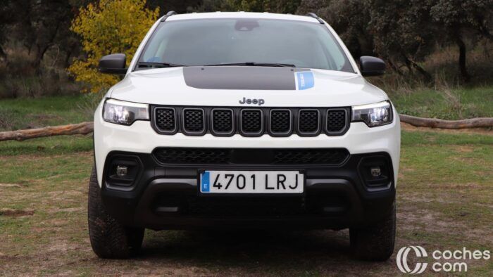 Jeep Compass Trilhawk 4xe Prueba 4 700x394