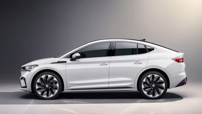 Skoda Enyaq Coupe IV 2022 8 700x394