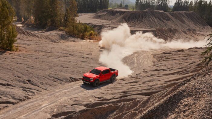 Ford Ranger Raptor 3 700x394