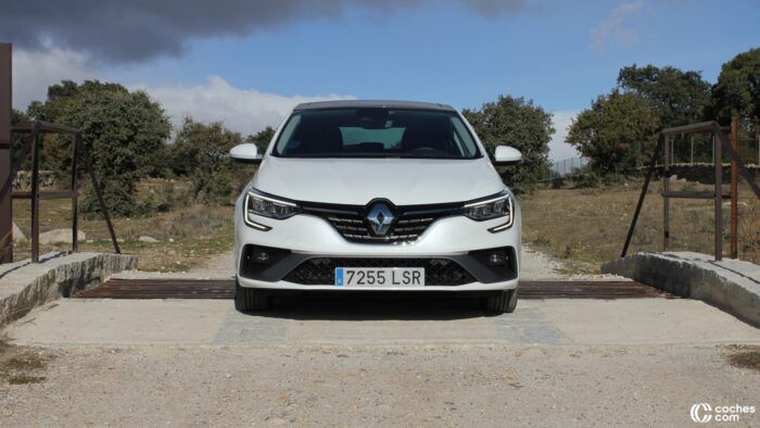 Renault Megane E Tech RS Line Prueba Exterior 3 700x394
